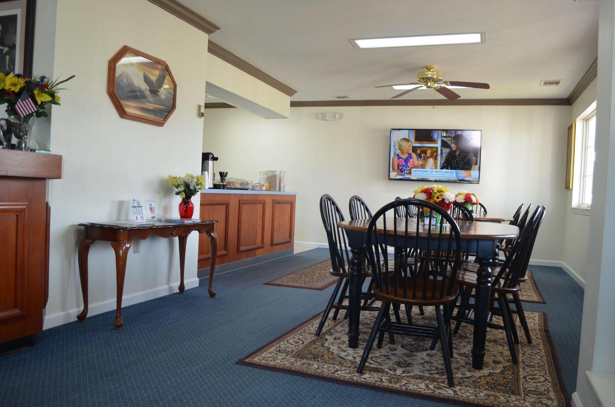 Madison Inn Lodge Fredericktown ภายนอก รูปภาพ