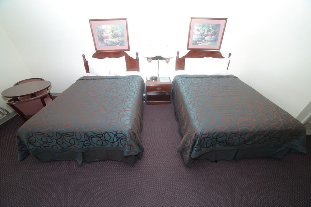 Madison Inn Lodge Fredericktown ภายนอก รูปภาพ